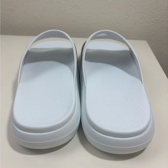 Gucci Men Size Web Slide - Picture 5 of 9